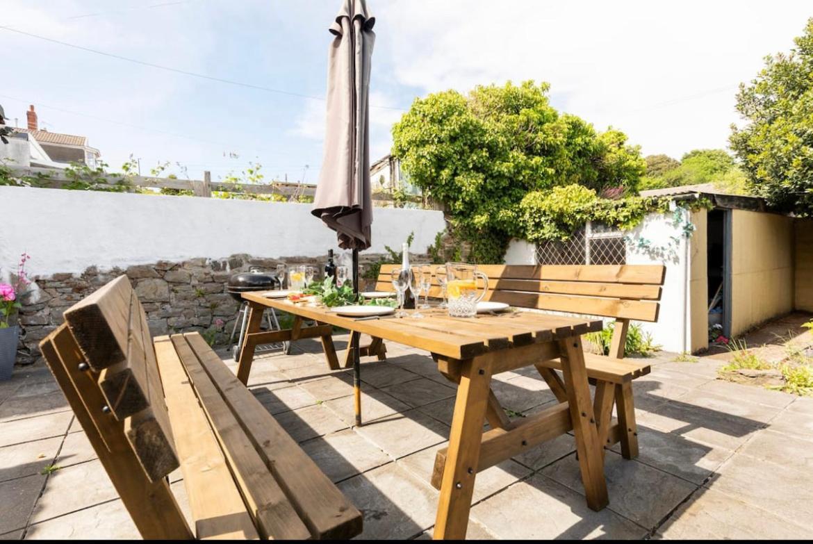 Holiday home Beach Townhouse - 350 Yard From The Beach! Swansea